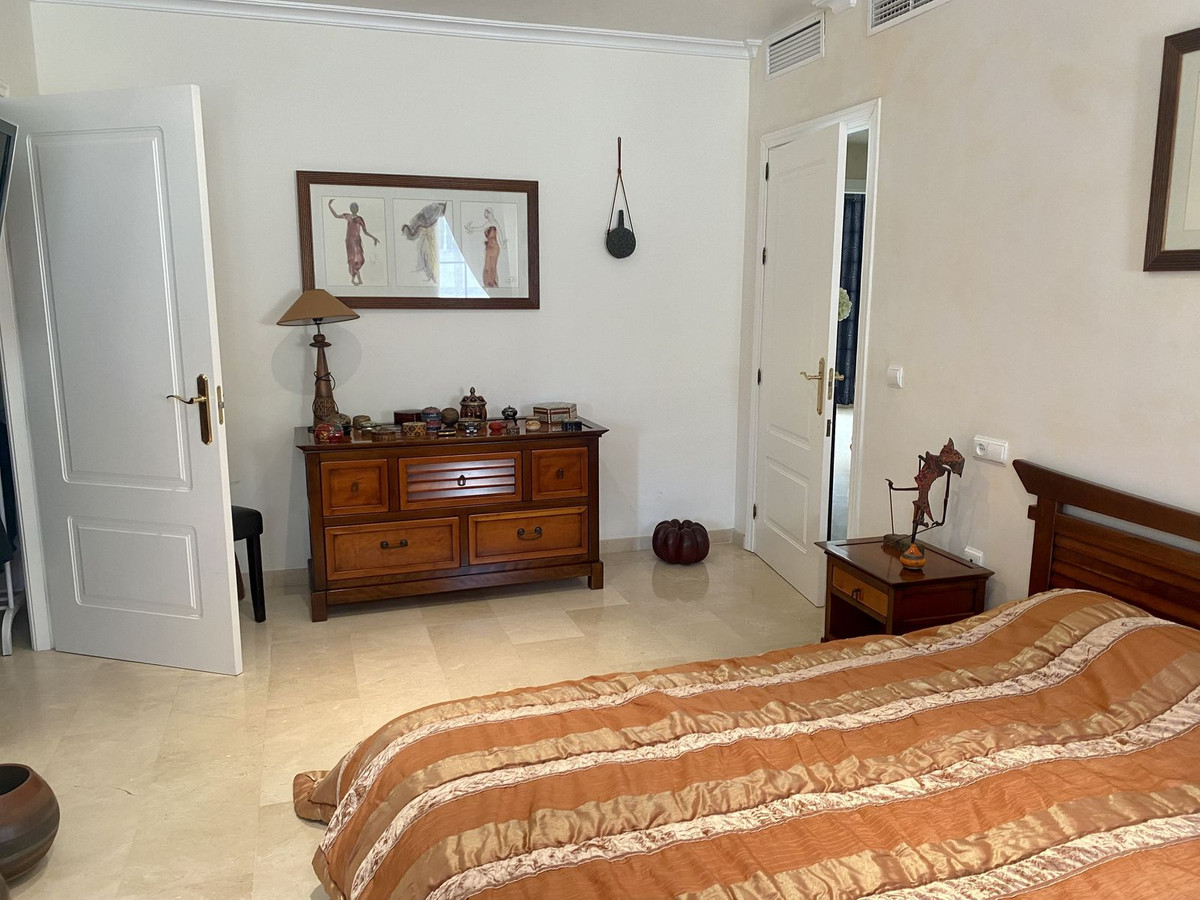 Villa con 5 Dormitorios en Venta Riviera del Sol