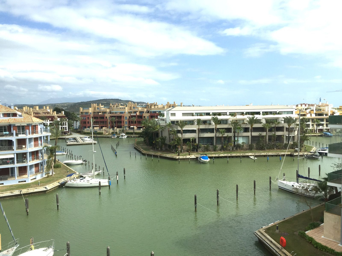 2 bed Penthouse for sale in Sotogrande Marina