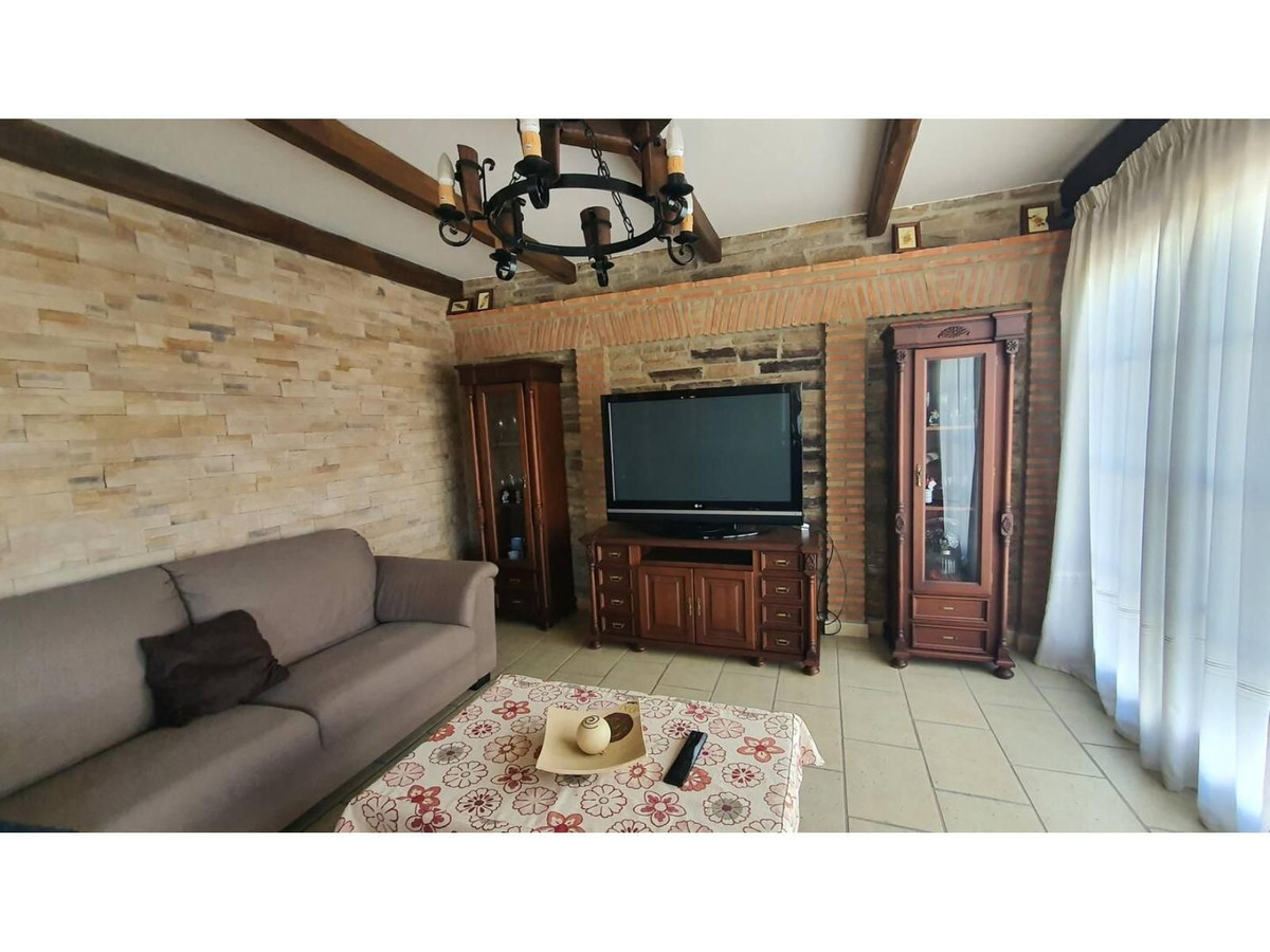 Villa te koop in Arriate R4577404
