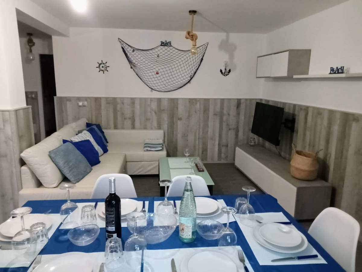 5 bedroom Villa For Sale in Estepona, Málaga - thumb 31
