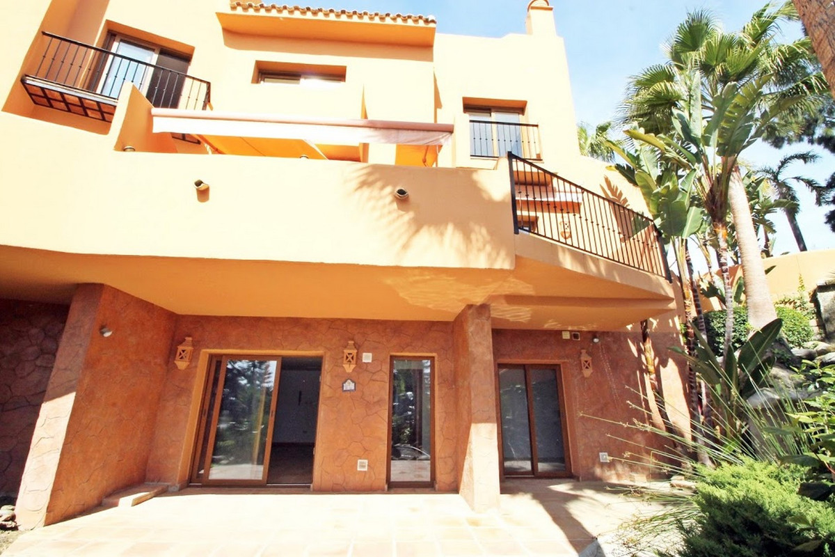 4 Bedroom Townhouse For Sale Mijas Costa, Costa del Sol - HP3416869