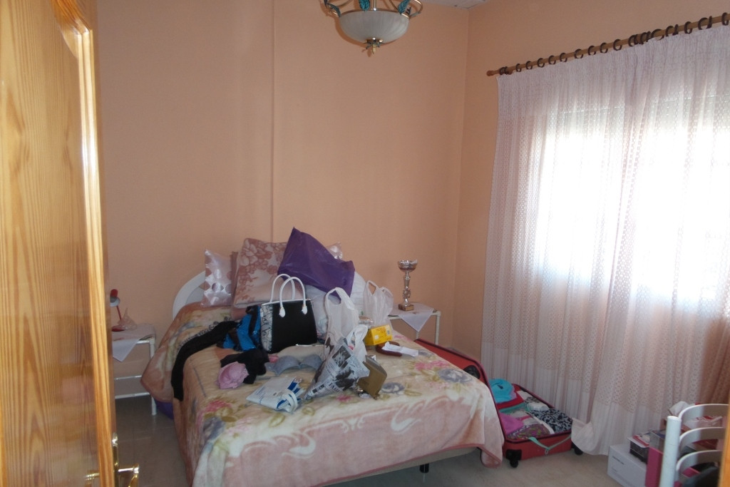 Comercial con 15 Dormitorios en Venta Málaga