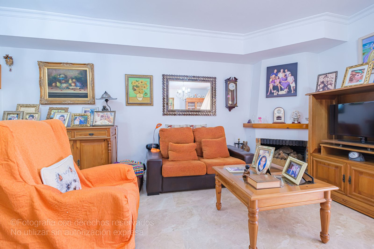 6 bedrooms Townhouse in Marbella