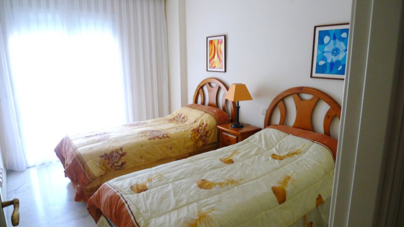 Apartamento con 3 Dormitorios en Venta Puerto Banús