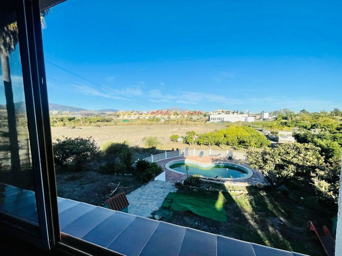 Detached Villa for sale in Cancelada, Costa del Sol