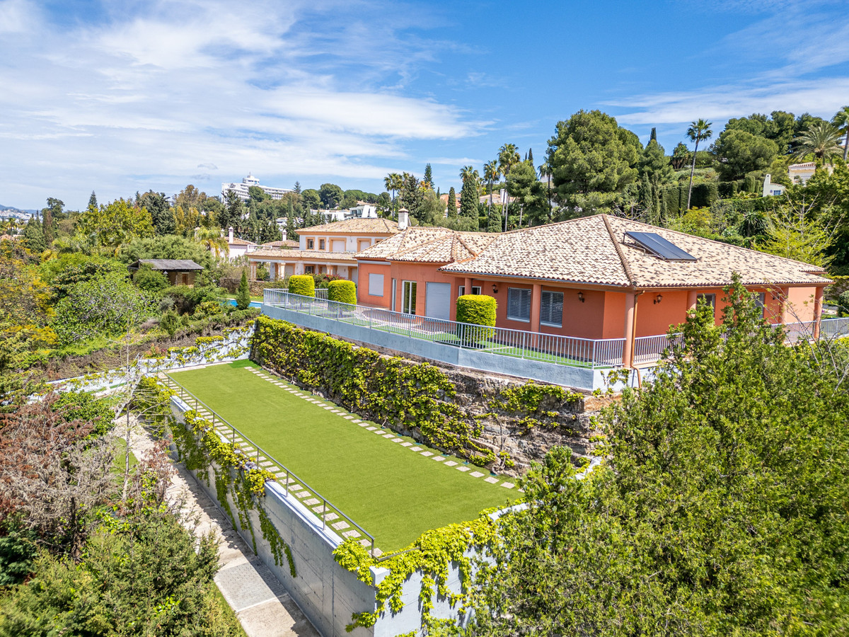 						Villa  Individuelle
													en vente 
																			 à El Paraiso
					