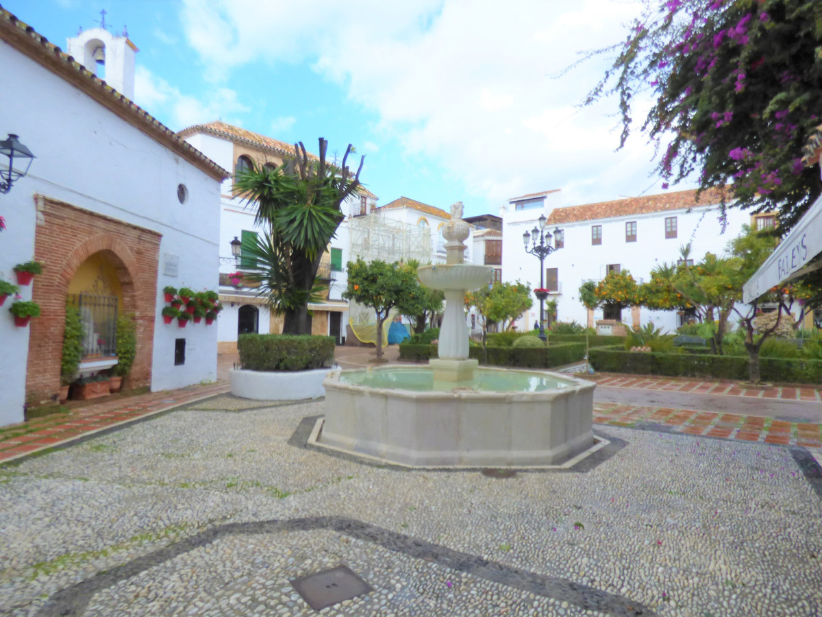 2 Bedroom Townhouse For Sale Marbella, Costa del Sol - HP3783982