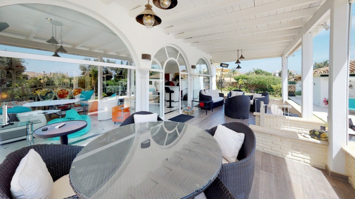 4 Bedroom Detached Villa For Sale Marbella, Costa del Sol - HP4349356