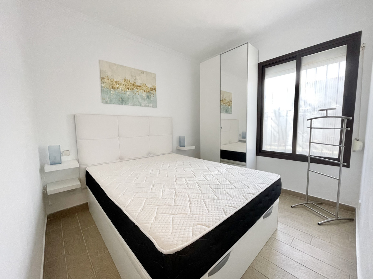 2 bedroom Apartment For Sale in Benamara, Málaga