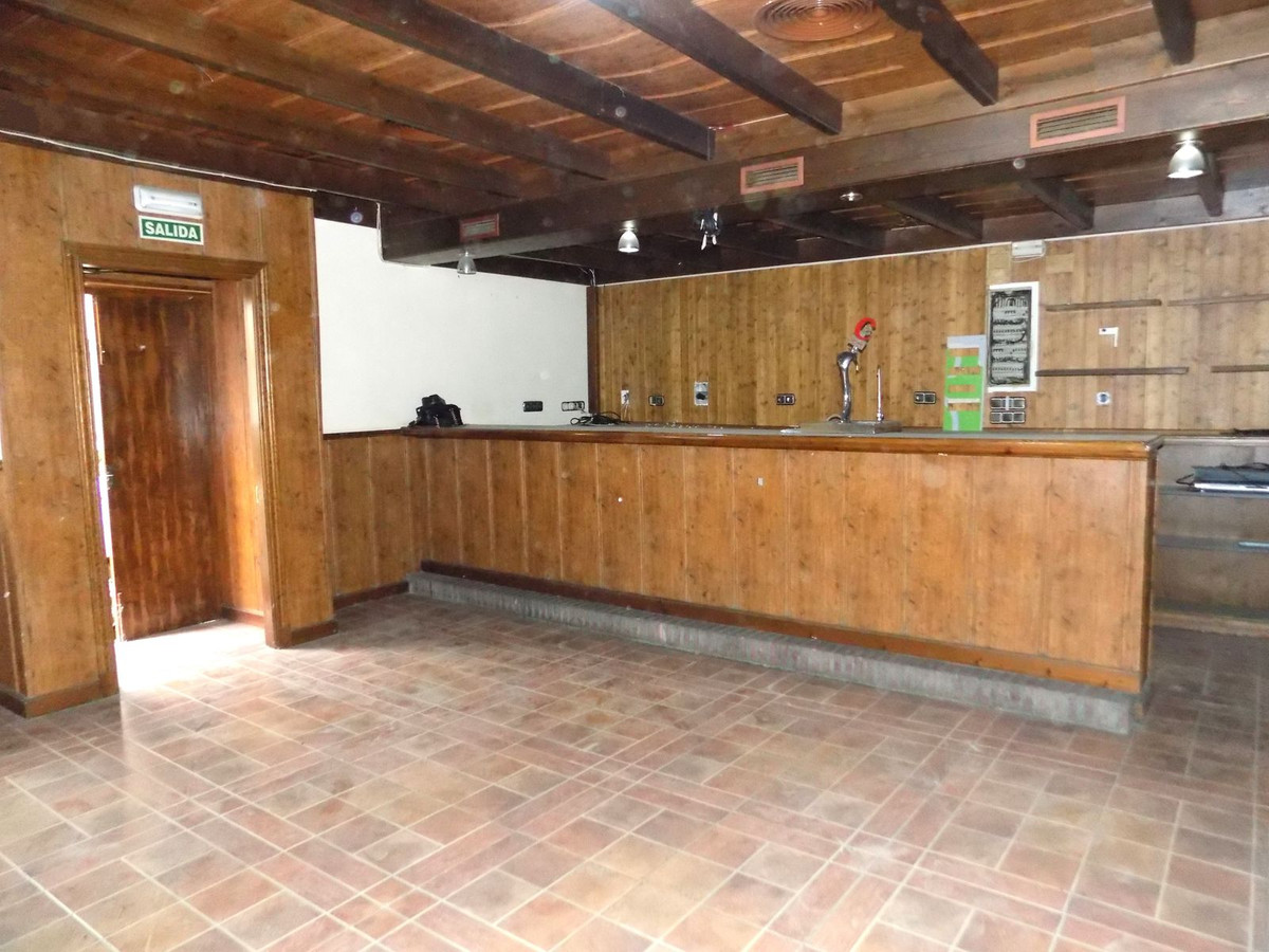 						Commercial  Bar
													for sale 
																			 in Coín
					
