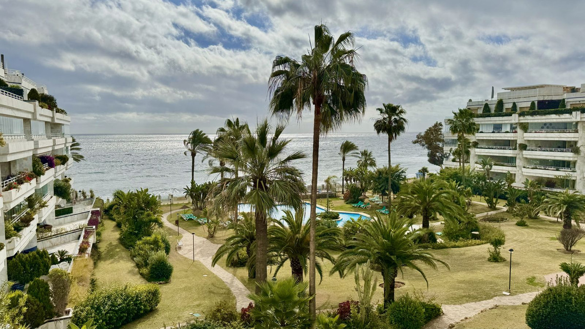 3 Bedroom Middle Floor Apartment For Sale The Golden Mile, Costa del Sol - HP4603714