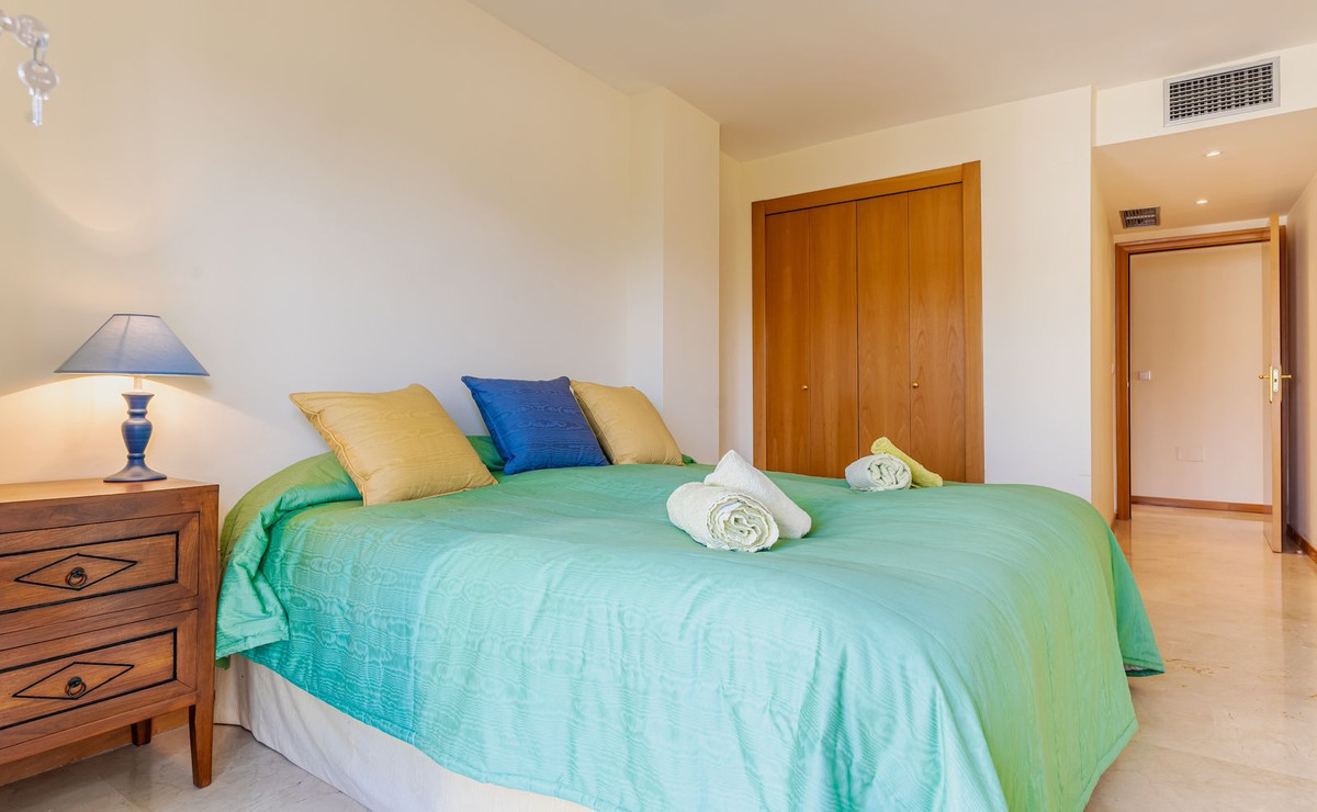 Apartamento con 4 Dormitorios en Venta Guadalmina Alta