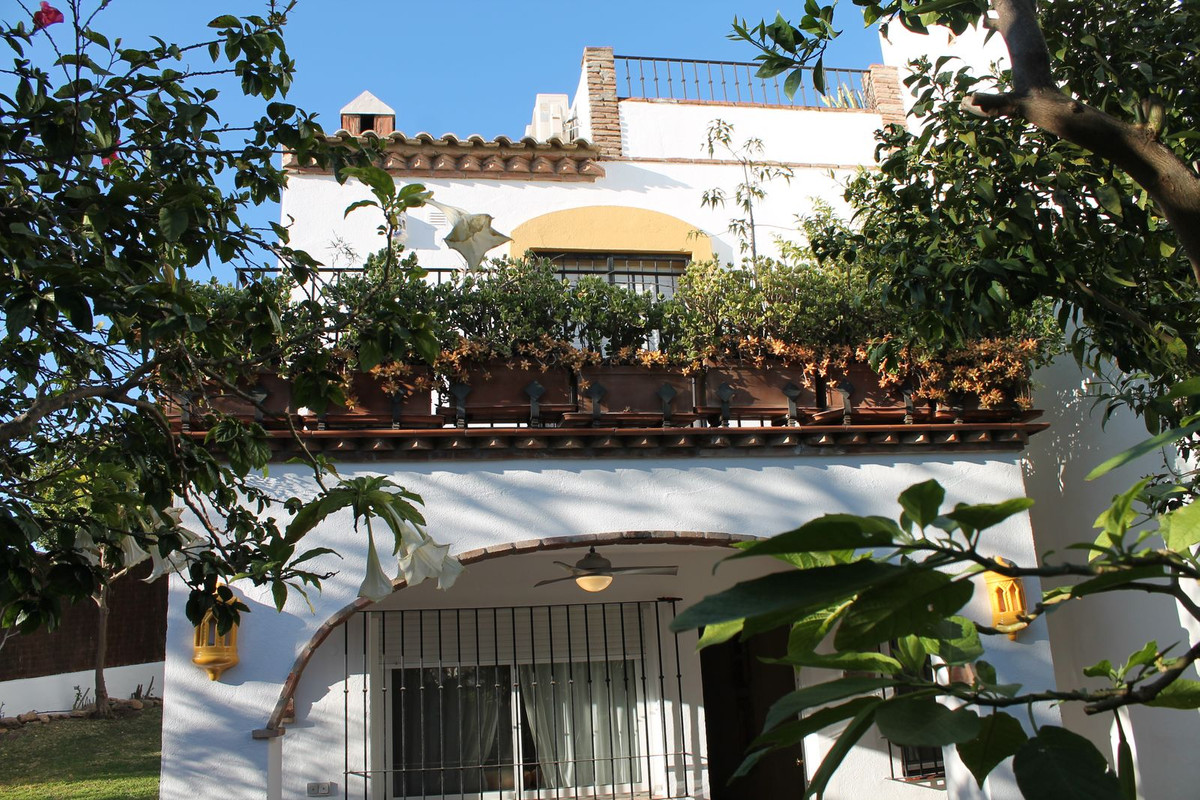 Maison Jumelée Mitoyenne à Costabella, Costa del Sol
