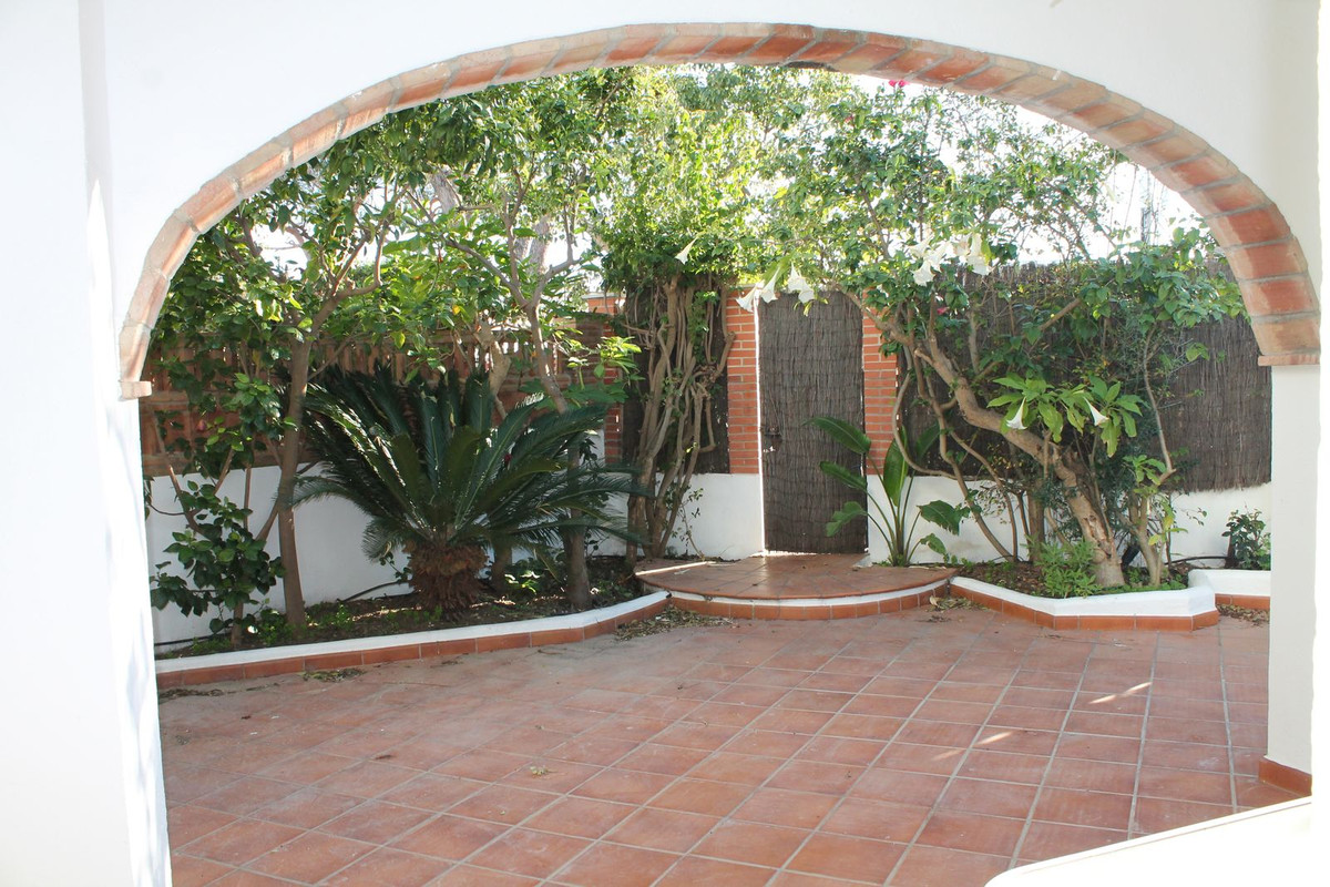Maison Jumelée Mitoyenne à Costabella, Costa del Sol
