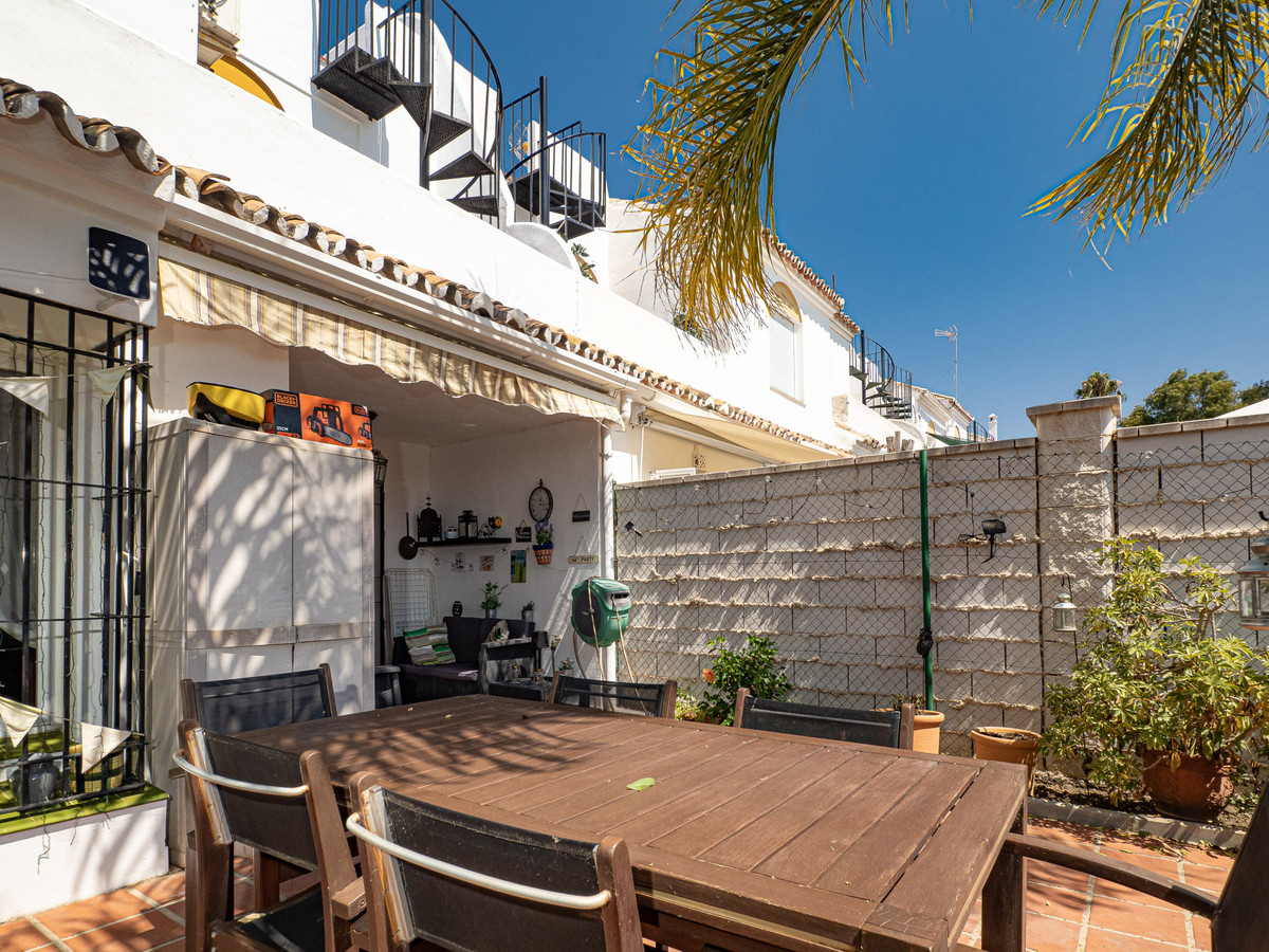 						Townhouse  Terraced
													for sale 
																			 in Atalaya
					
