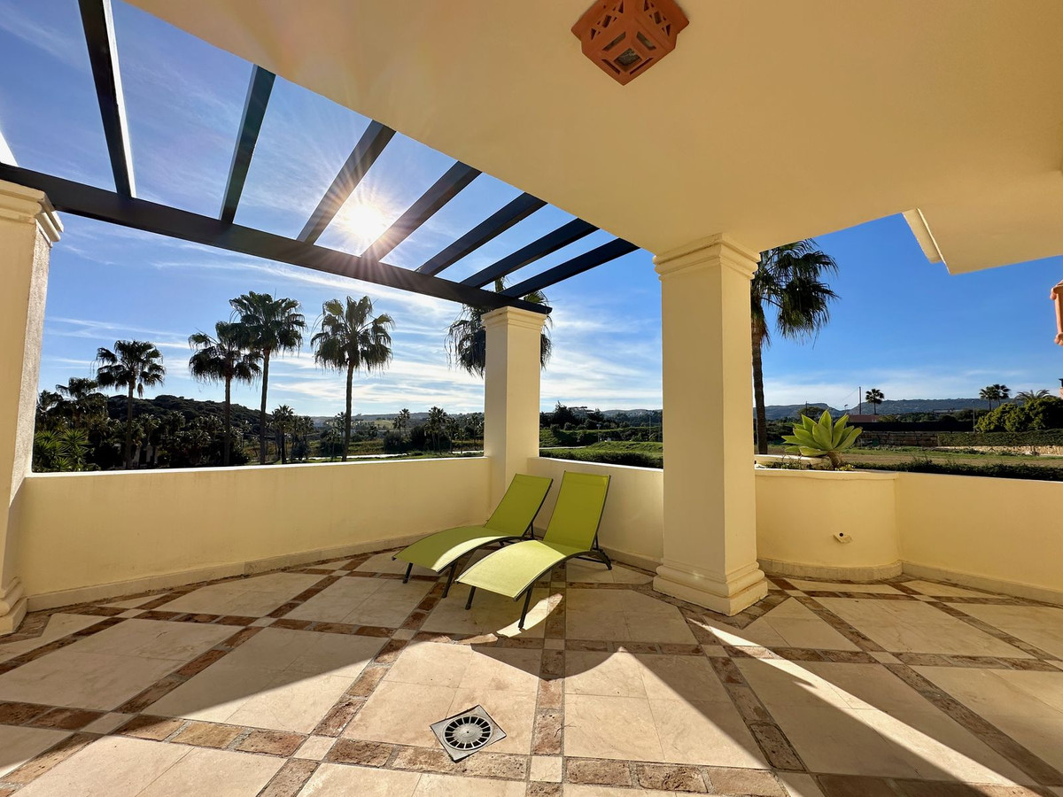 2 Bedroom Middle Floor Apartment For Sale Casares Playa