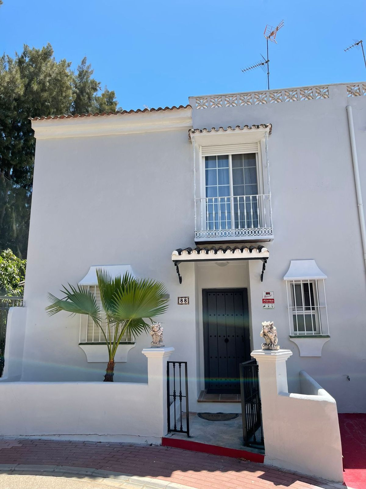 Townhouse Semi Detached in Nueva Andalucía, Costa del Sol
