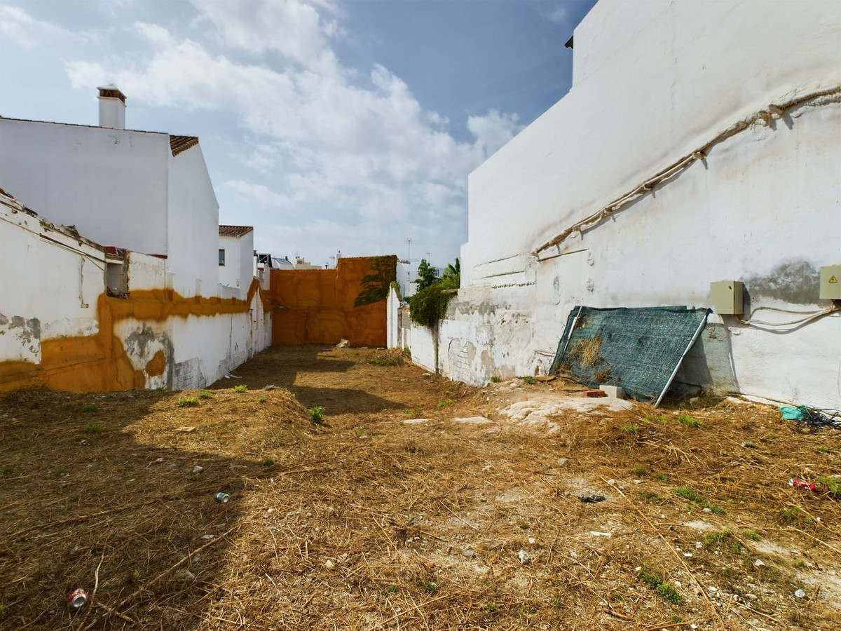 Plot Residential in Estepona, Costa del Sol
