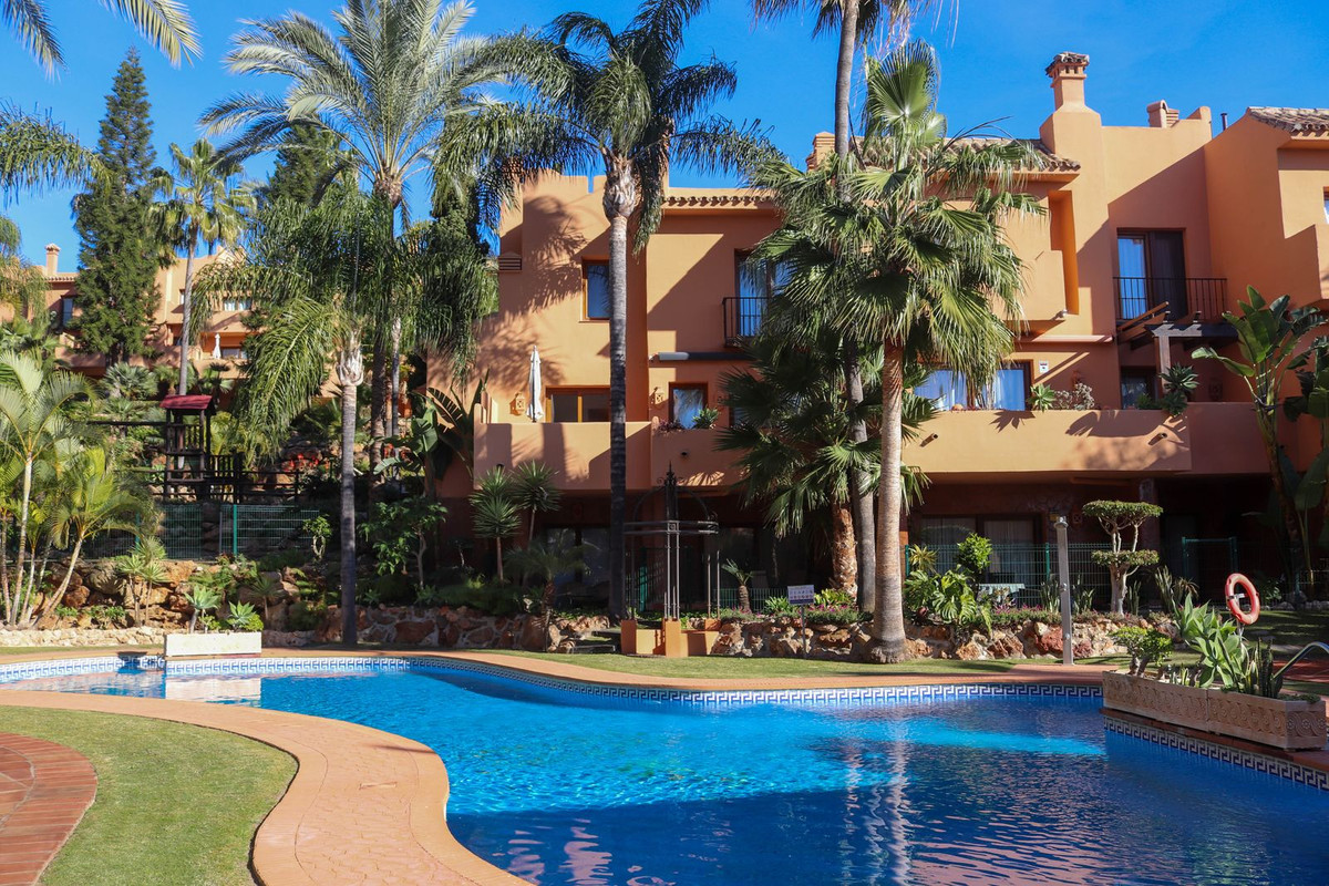 						Villa  Semi Detached
													for sale 
																			 in Riviera del Sol
					