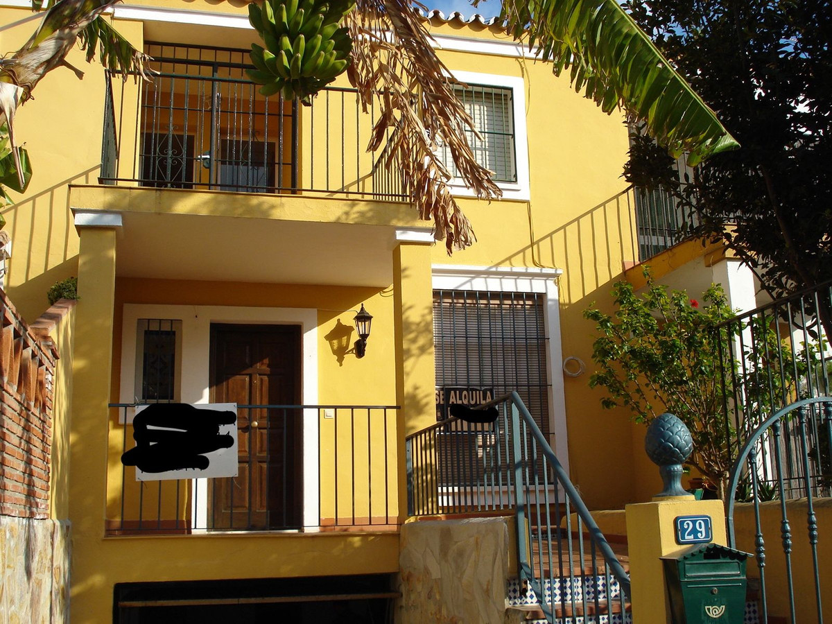 						Townhouse  Terraced
													for sale 
																			 in Mijas Costa
					