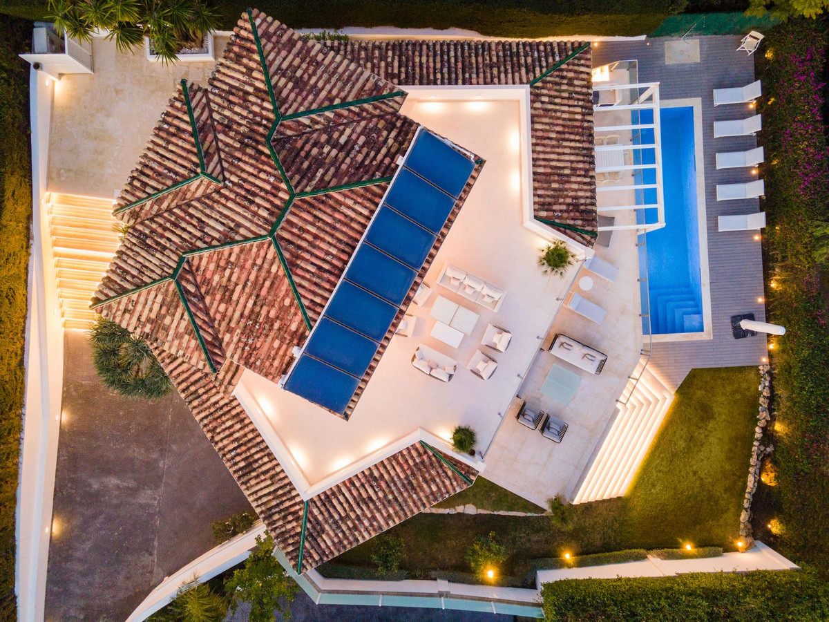ES167700: Villa  in Nueva Andalucía
