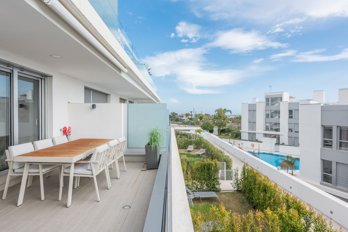 Апартамент средний этаж для продажи в Cancelada, Costa del Sol