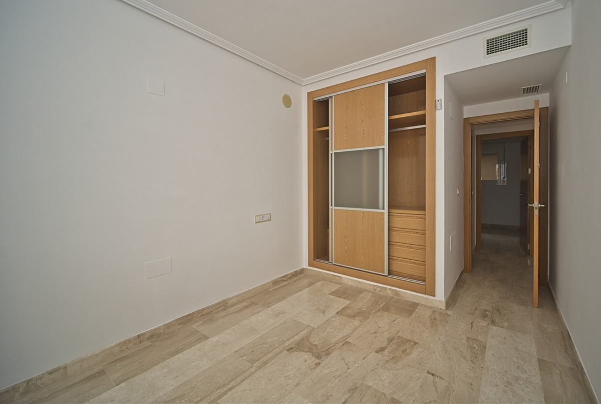 Apartment Middle Floor Benalmadena Málaga Costa del Sol R3893191 9