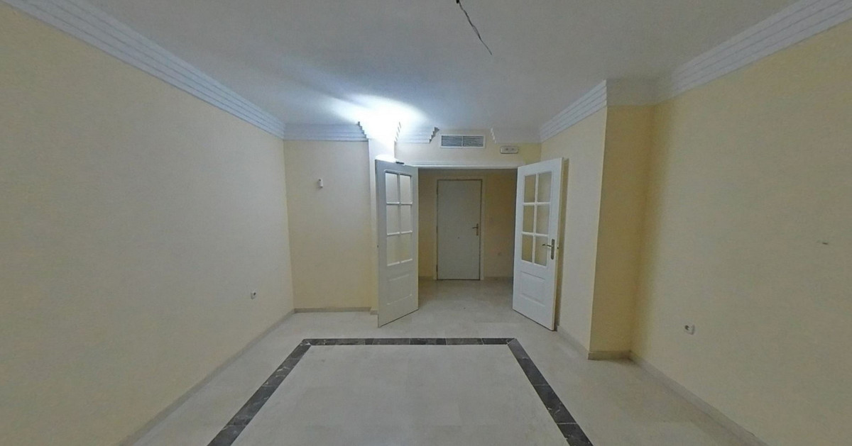 Appartement te koop in Río Real R4695202