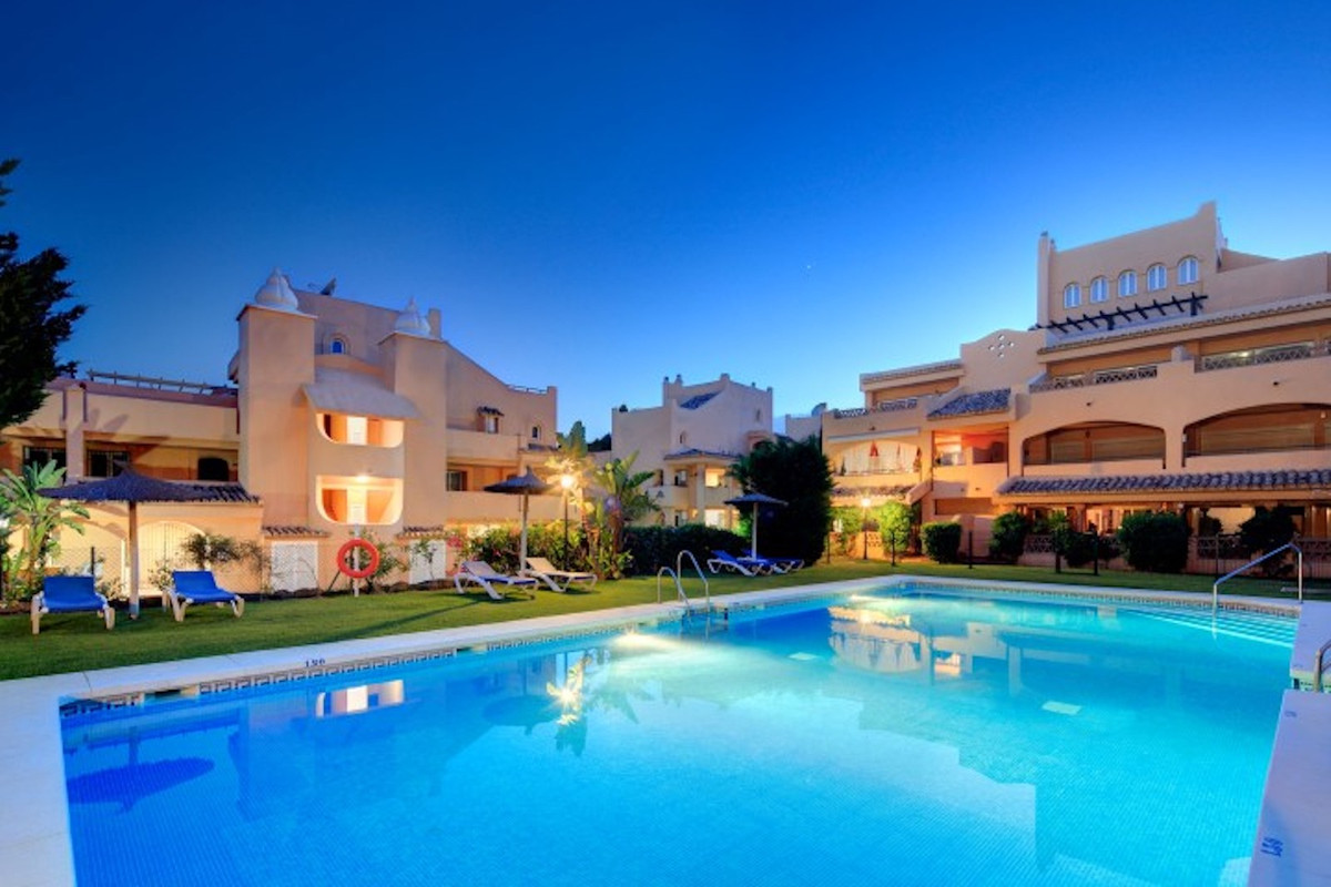 Ground Floor Apartment for sale in Elviria, Marbella with 2 bedrooms, 2 bathrooms, 1 on suite bathro, Spain