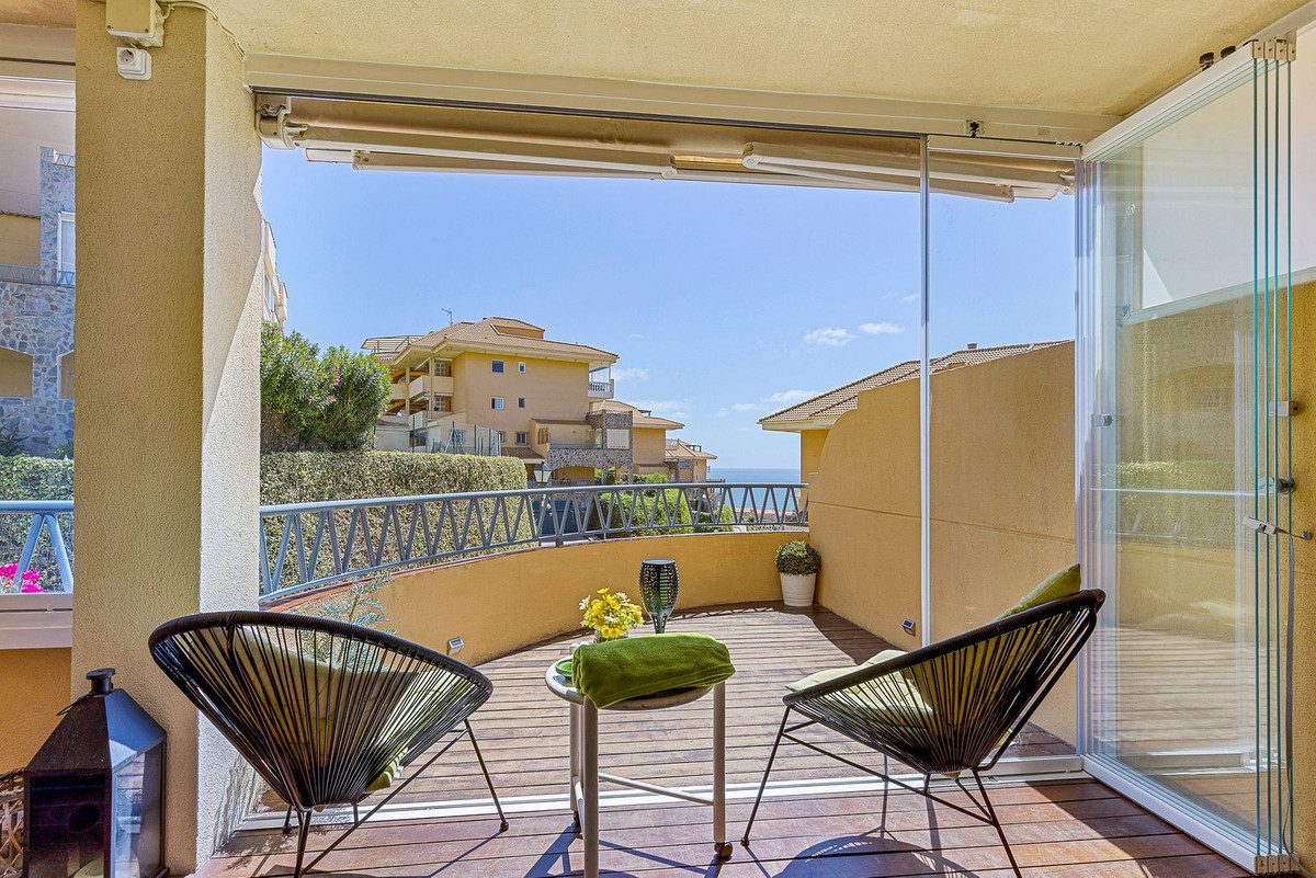 Welcome to your new home in Carvajal!
This stunning renovated apartment features two bedrooms, two b, Spain