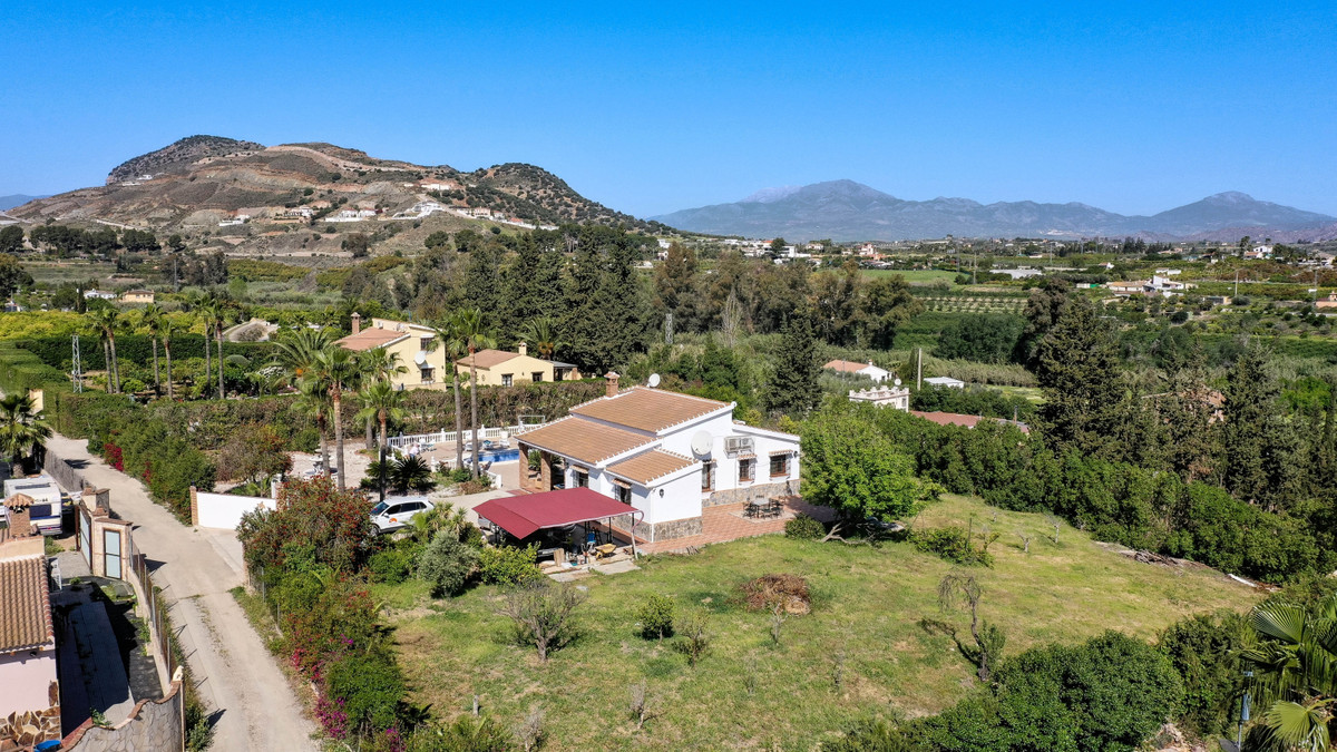 R4695031: Villa  in Alhaurín El Grande