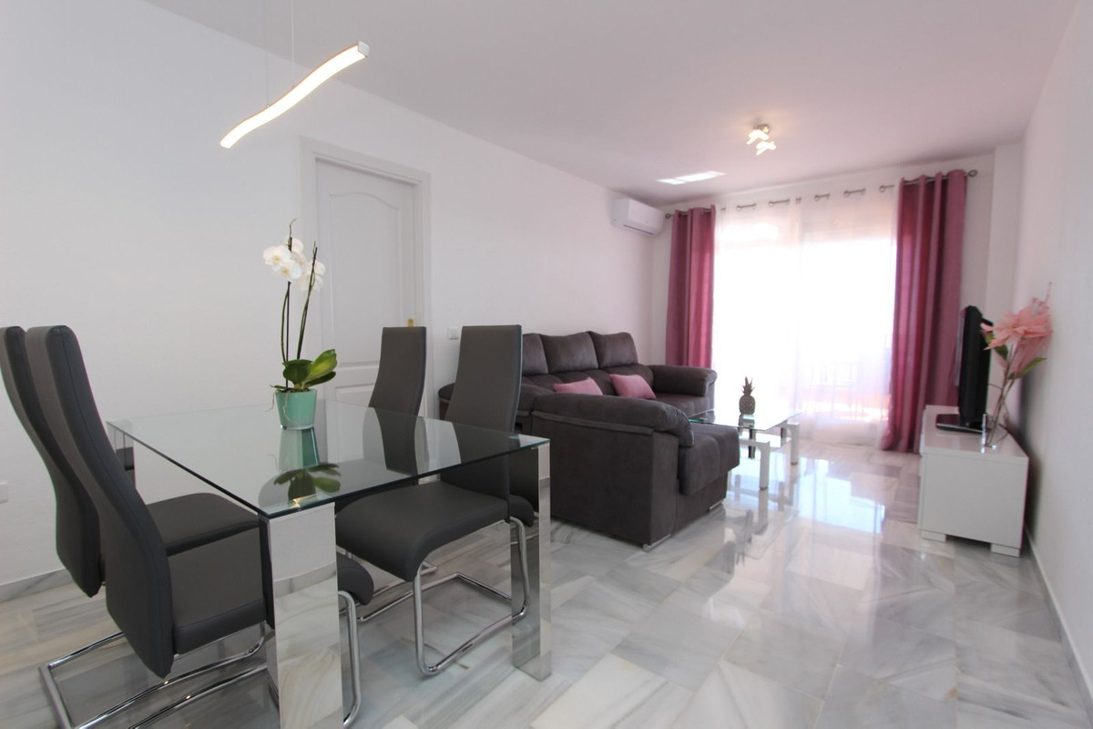 Appartement te koop in Casares R4327150