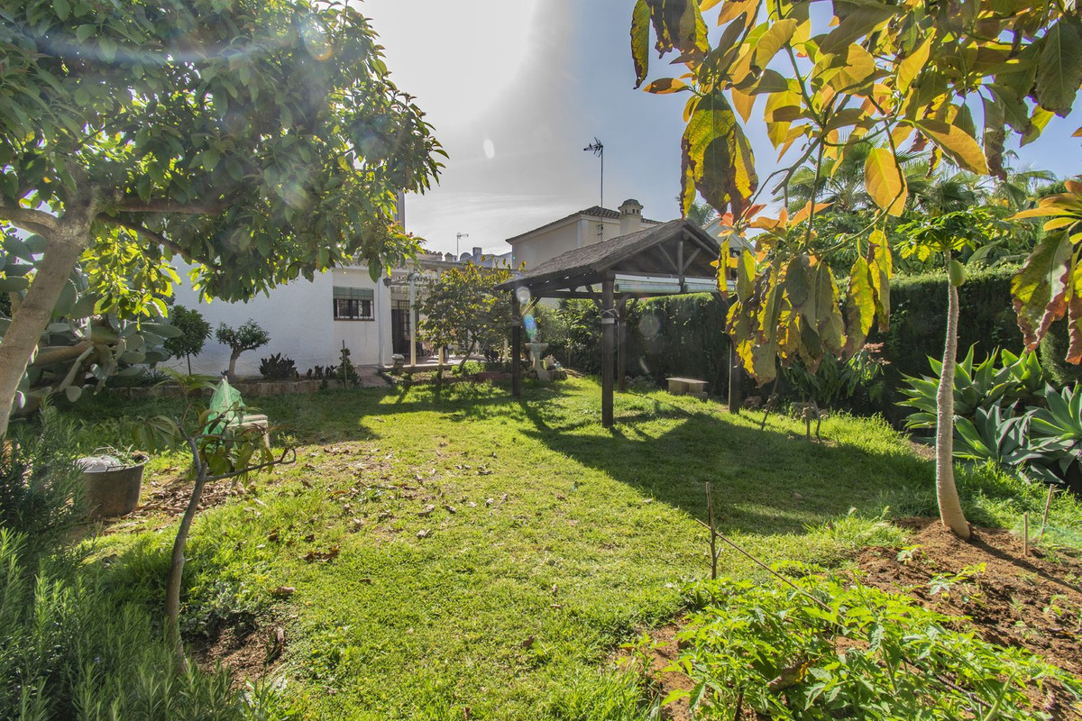 Villa for Sale in The Golden Mile, Costa del Sol