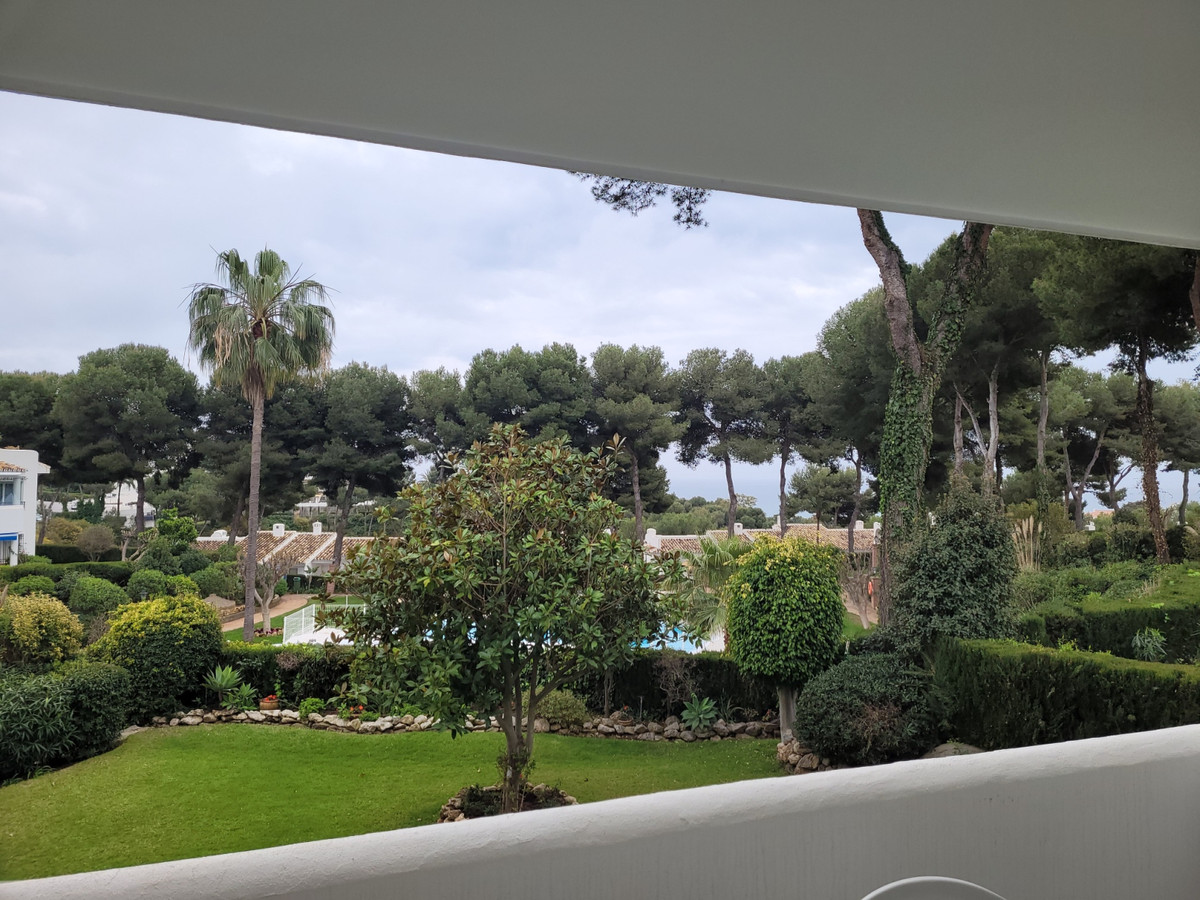 LOVELY 2 BED / 1 BATH FIRST FLOOR UNIT IN JARDIN MIRAFLORES

This cosy southeast facing first floor , Spain