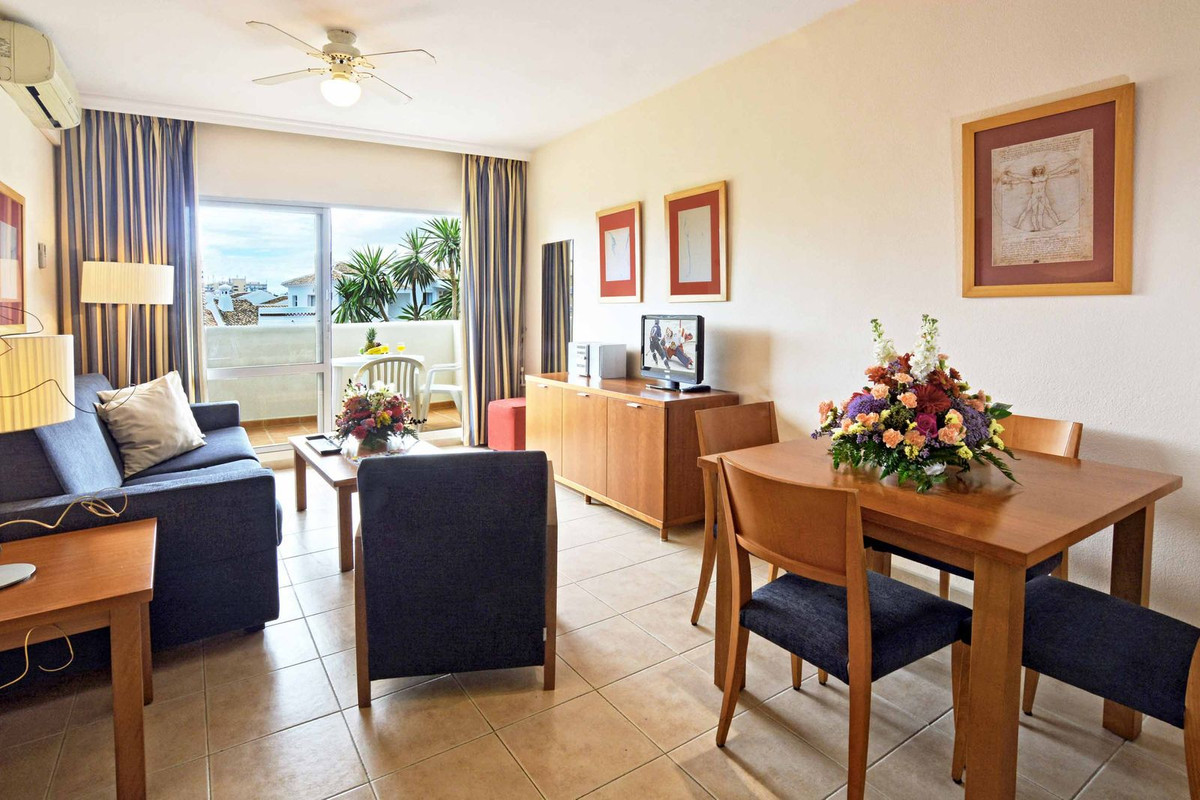 1 Bedroom Middle Floor Apartment For Sale Benalmadena, Costa del Sol - HP4641922