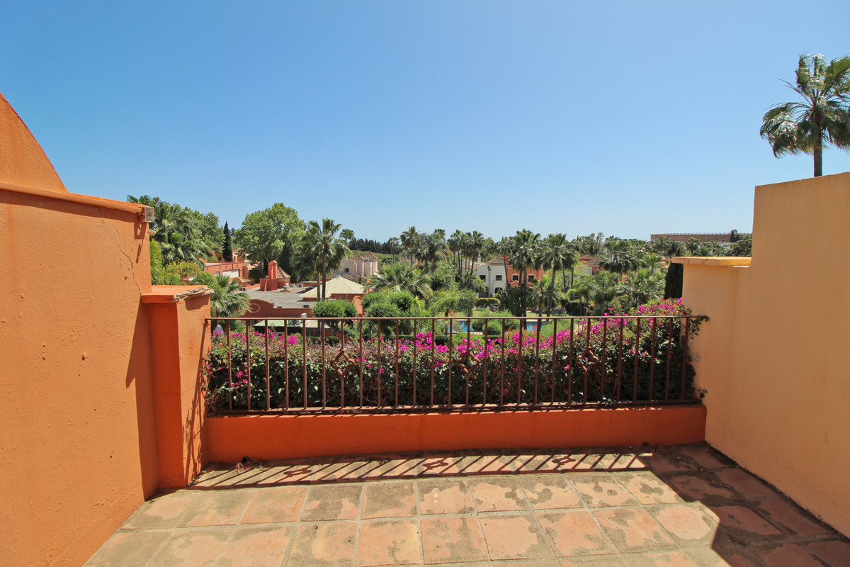 4 Schlafzimmer Freistehende Villa Zu Verkaufen Marbella