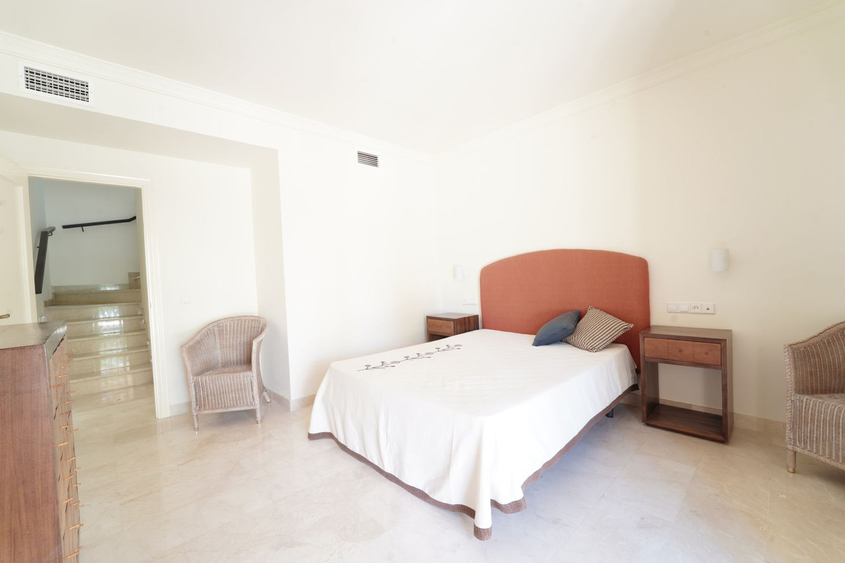 3 bedroom Villa For Sale in Mijas Golf, Málaga - thumb 24