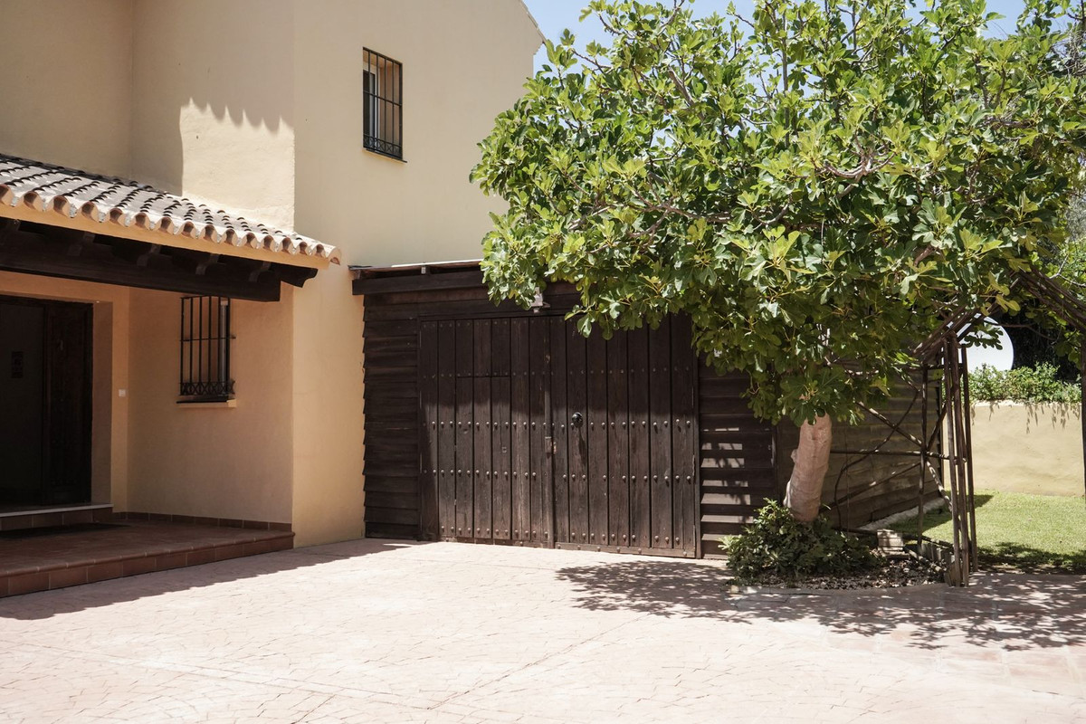 3 bedroom Villa For Sale in Mijas Golf, Málaga - thumb 36