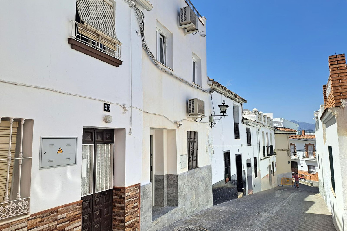3 Bedroom Townhouse For Sale Alhaurín el Grande, Costa del Sol - HP4378339
