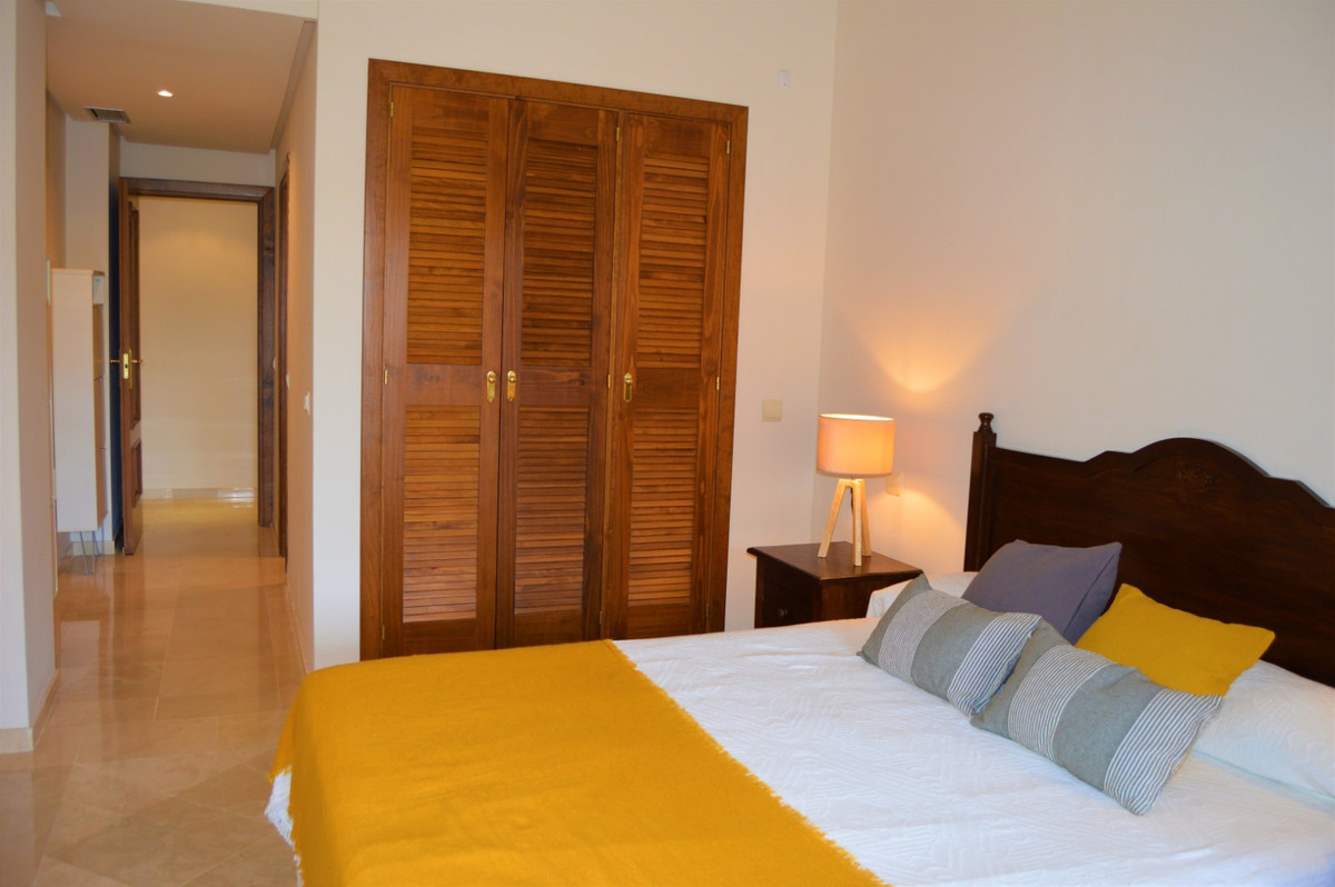 Apartment Middle Floor in Las Chapas, Costa del Sol
