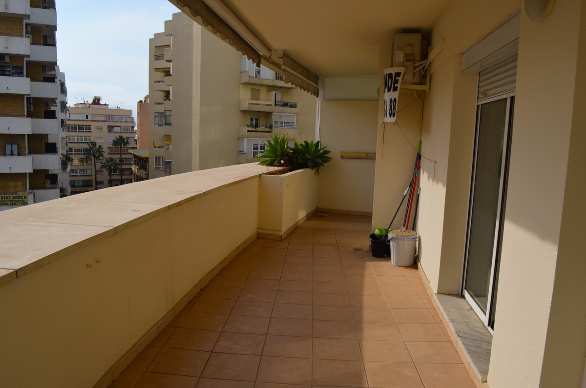 Middle Floor Apartment for sale in Marbella R3986956