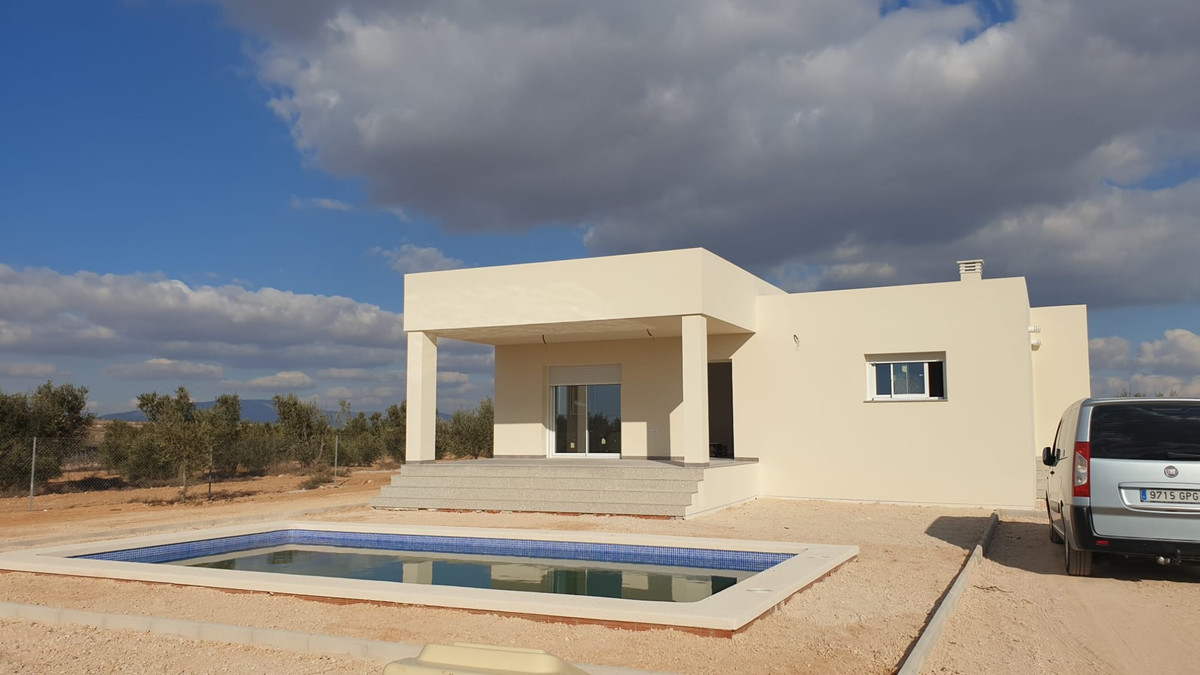 Introducing our brand-new villa, a luxurious property customized to your every need! This stunning v, Spain