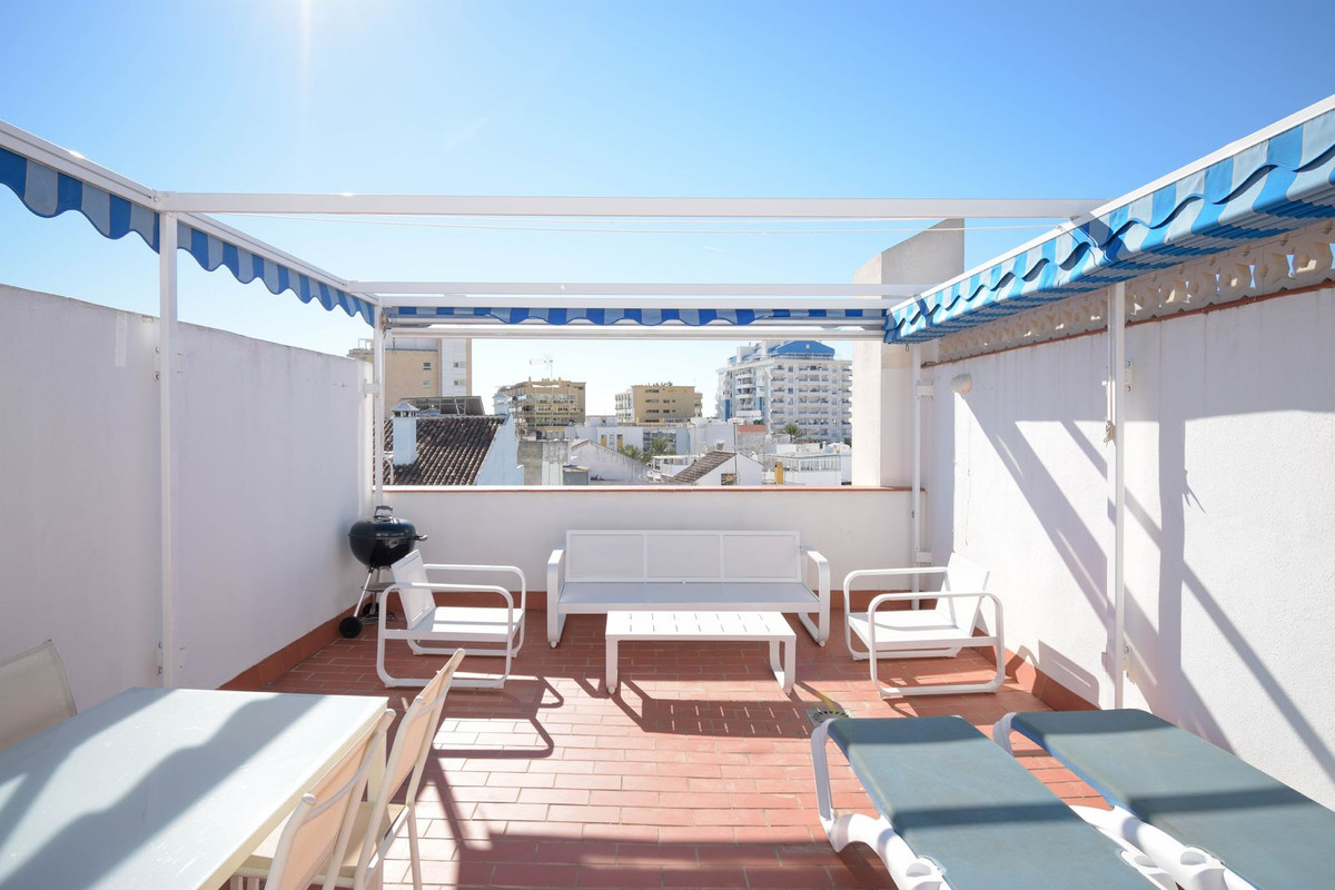 2 Bedroom Top Floor Apartment For Sale Marbella, Costa del Sol - HP4095610