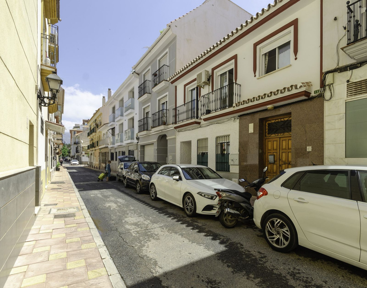 3 bedroom Apartment For Sale in Los Boliches, Málaga - thumb 5