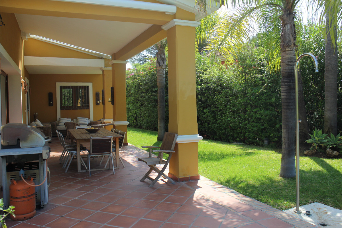 Villa te koop in Nagüeles R4058794