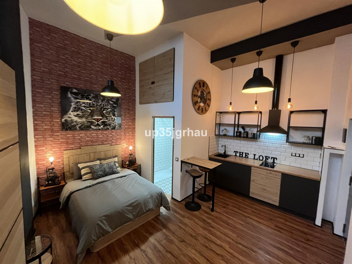 1 Bedroom Ground Floor Studio For Sale Estepona