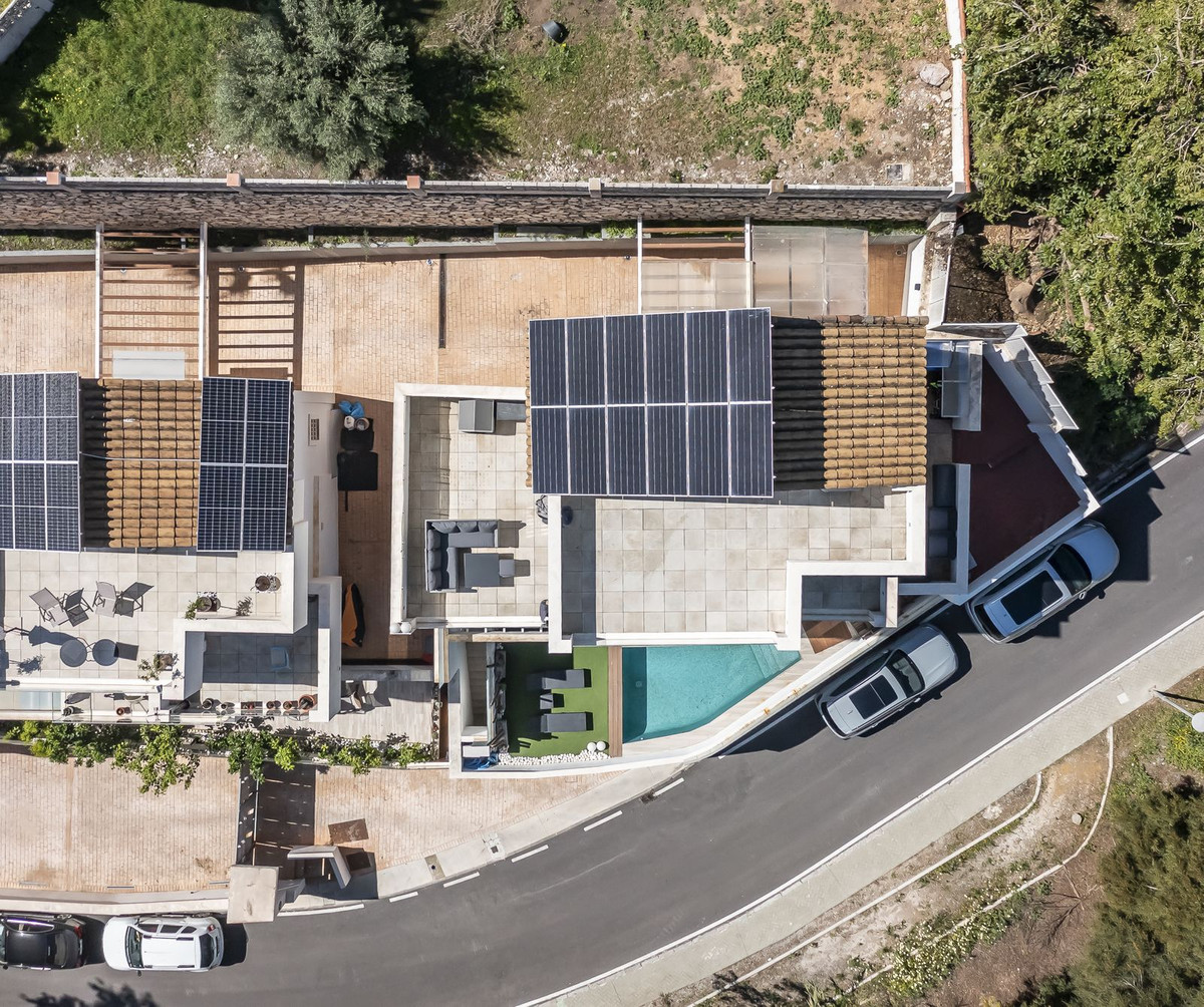 Detached Villa for sale in Torremuelle, Costa del Sol