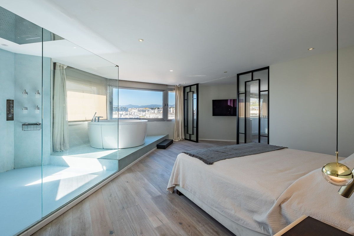 Apartment Penthouse Duplex for sale in Marbella, Costa del Sol