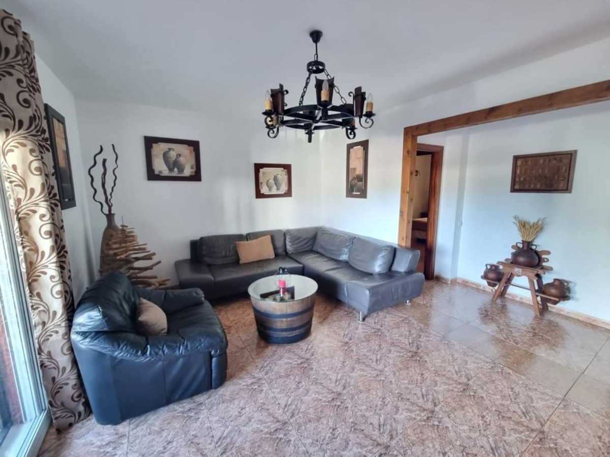 Apartment Middle Floor for sale in Cancelada, Costa del Sol