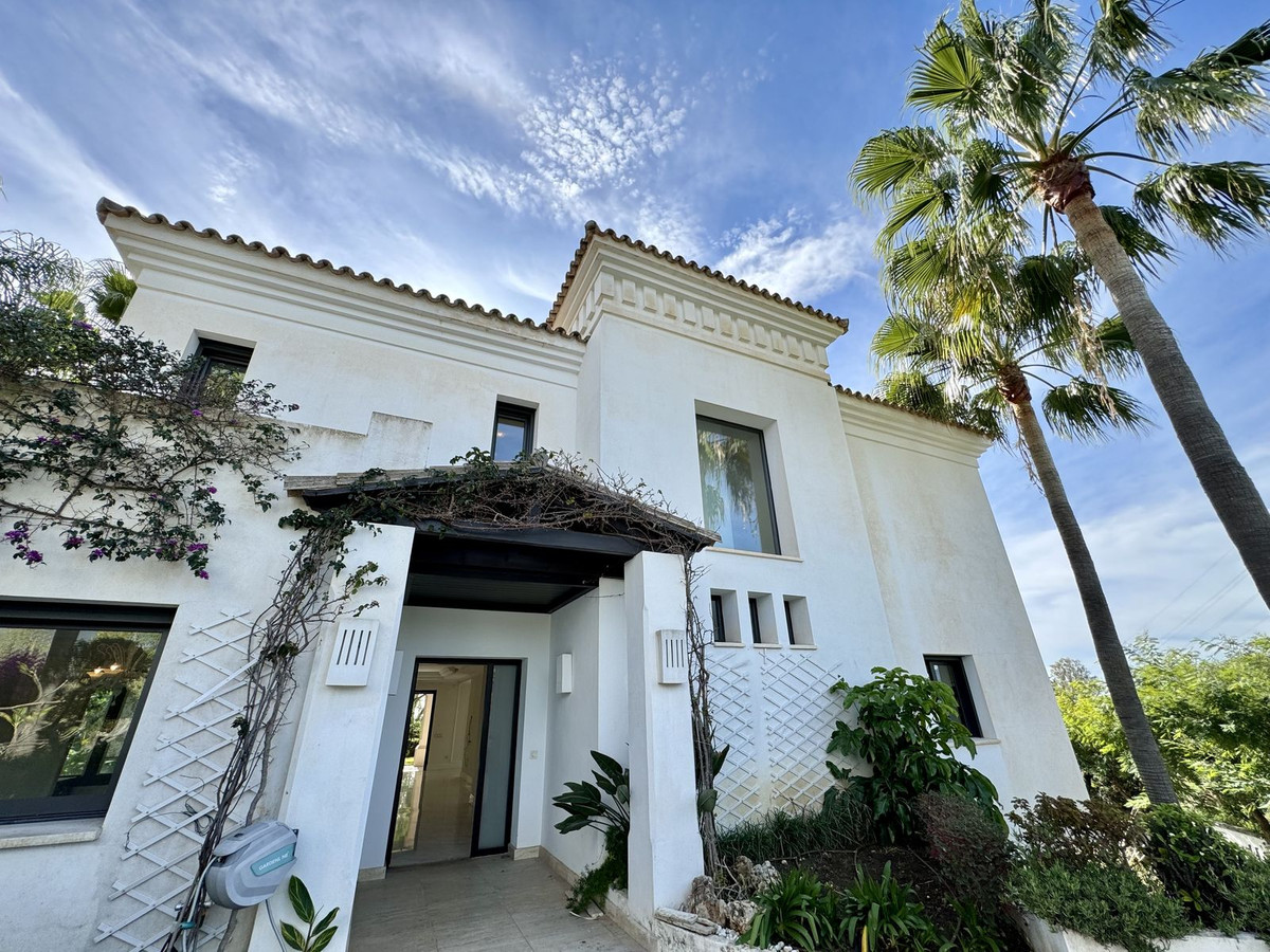 6 Bedroom Detached Villa For Sale Marbella